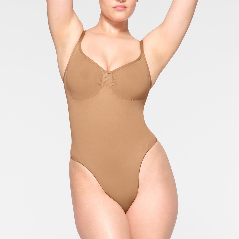 Skims THONG BODYSUIT